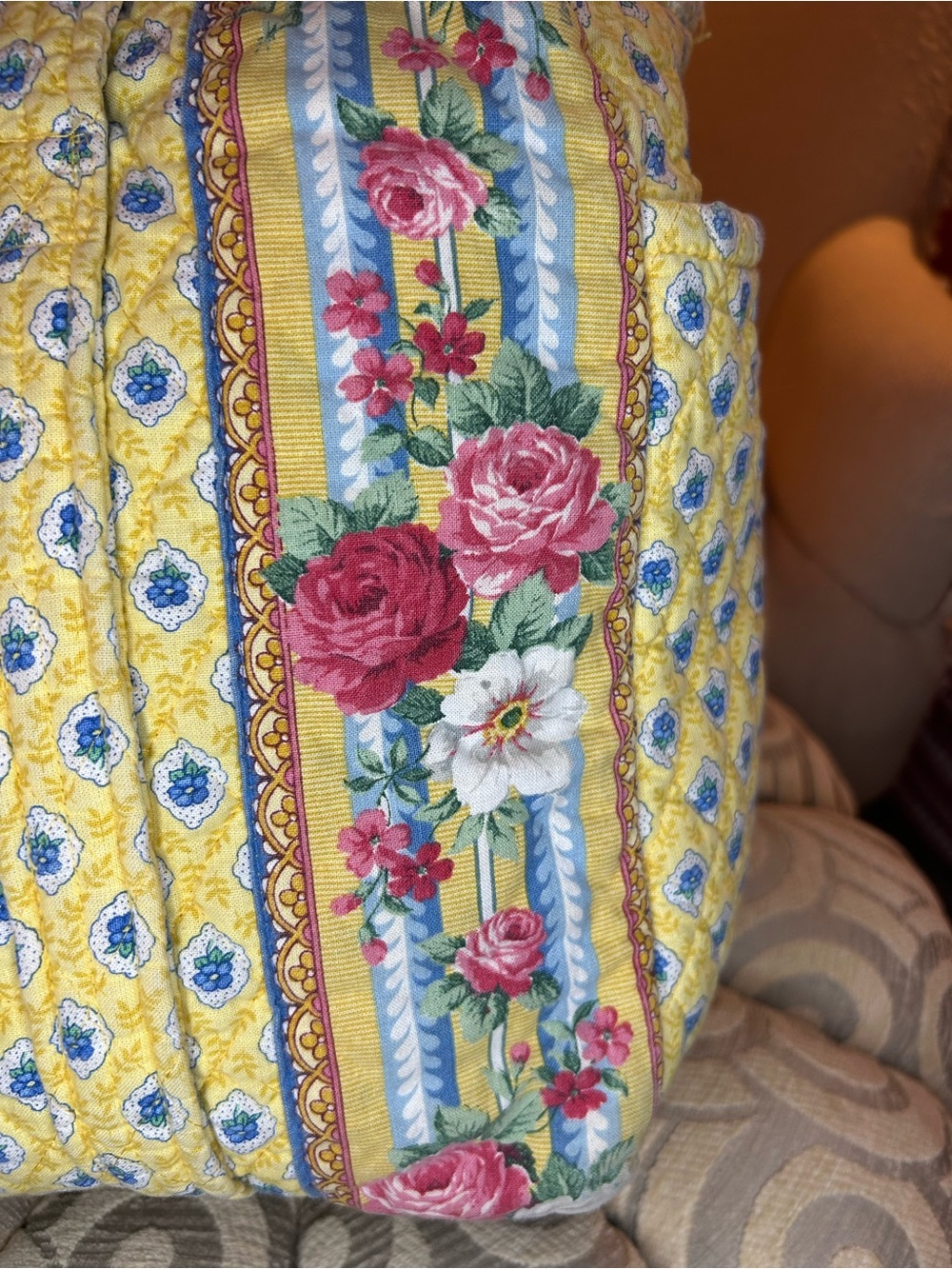 Vera Bradley “Elizabeth” pattern Quilted Duffle Bag - Picture 8 of 9